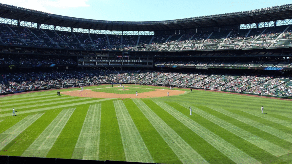 MLB Baseball Live Streaming IPTV USA and Canada - Apollo TV Group Premium Top Rated IPTV